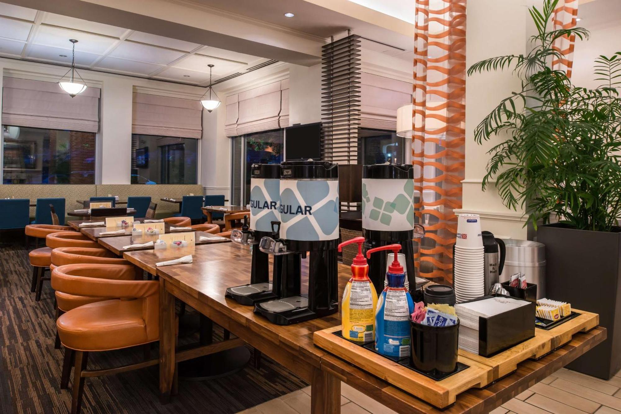 Hilton Garden Inn White Marsh Kültér fotó