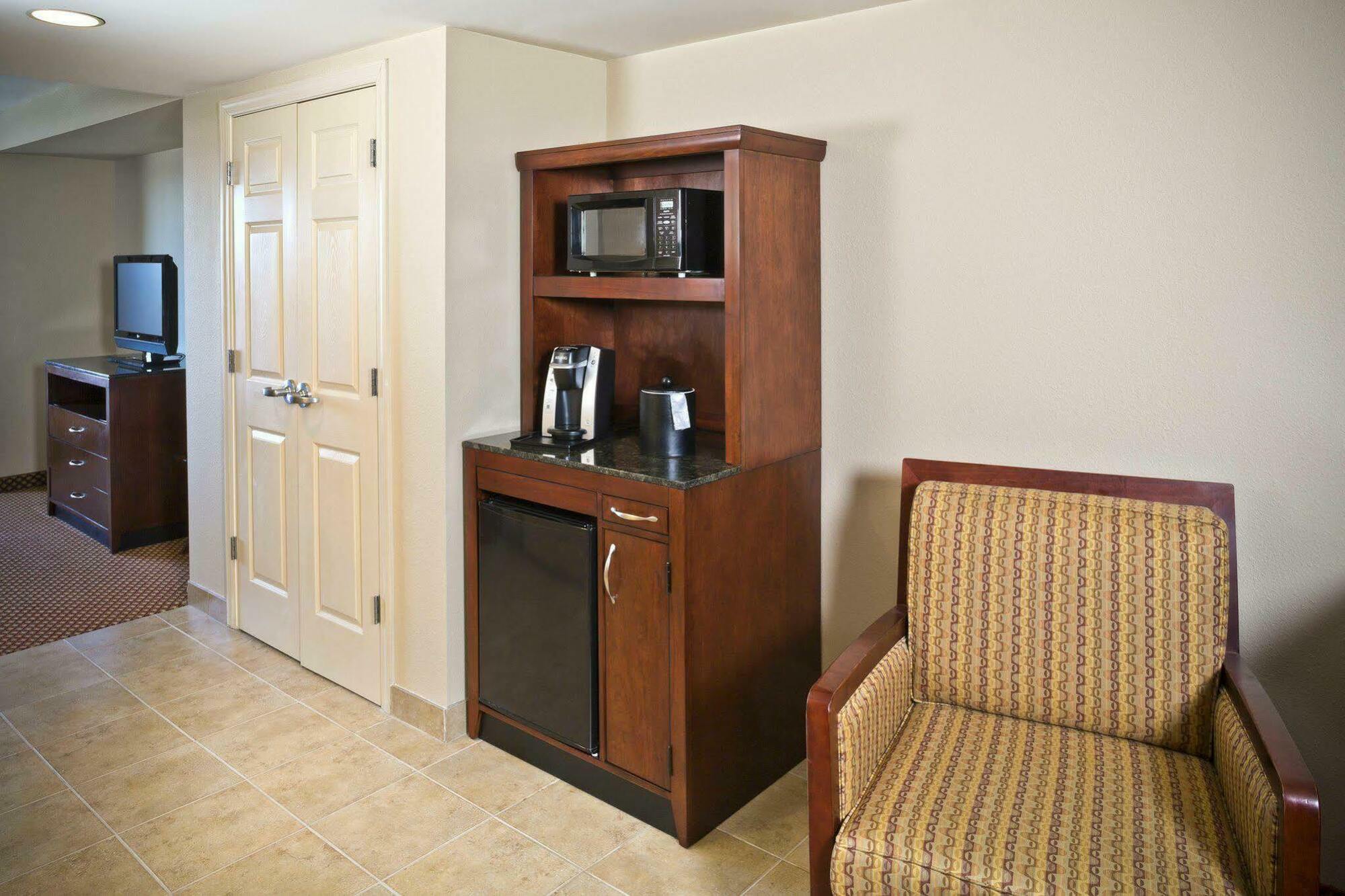 Hilton Garden Inn White Marsh Kültér fotó